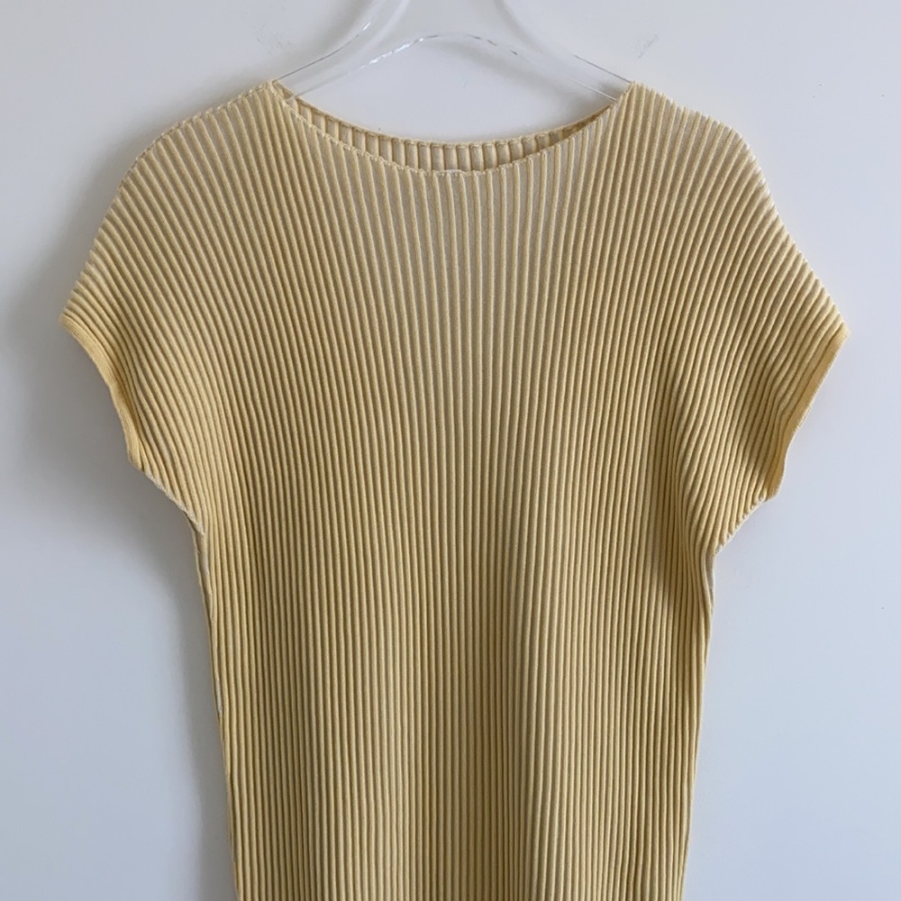 *NWOT* Uniqlo 3D Cotton Ribbed Crew Neck Dress